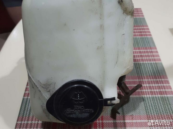 Бачок омывателя для toyota carina -E