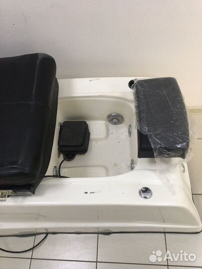 Педикюрное кресло с электроприводом бу