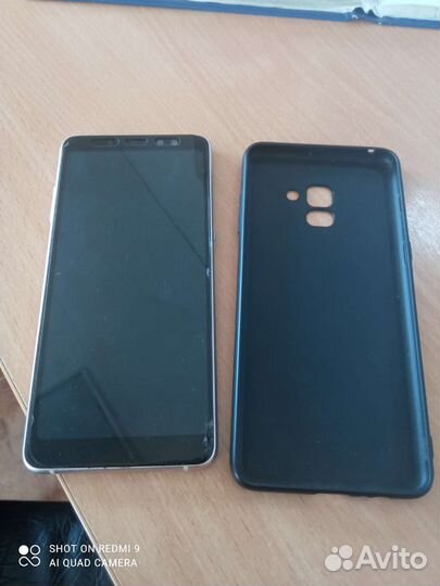 Телефон Samsung а8+