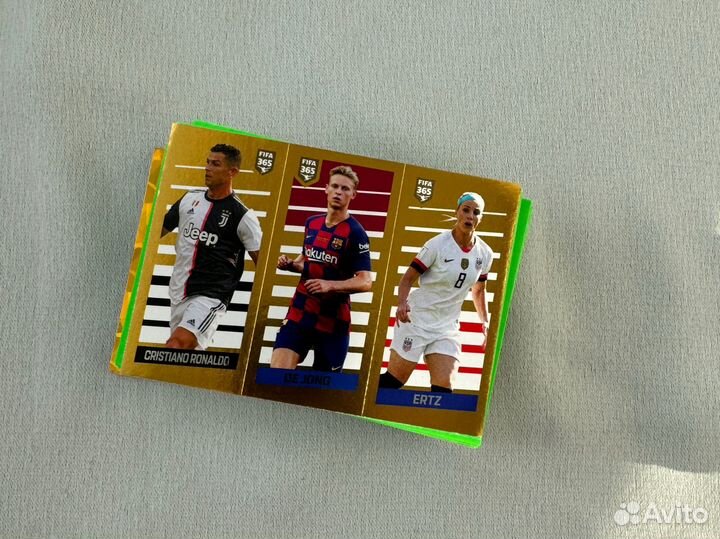 Panini Fifa 365 2020 наклейки