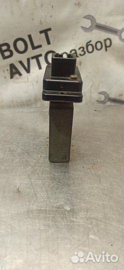 Реостат отопителя Toyota Carina ST190 4S-FE 1995