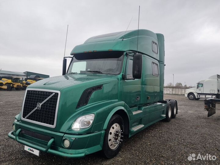 Volvo VNL 780, 2004