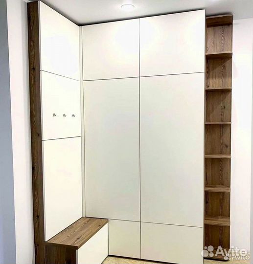 Шкаф в прихожую любые фасады