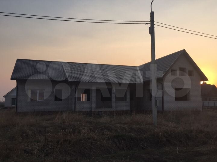 Дом 190 м² на участке 20 сот.