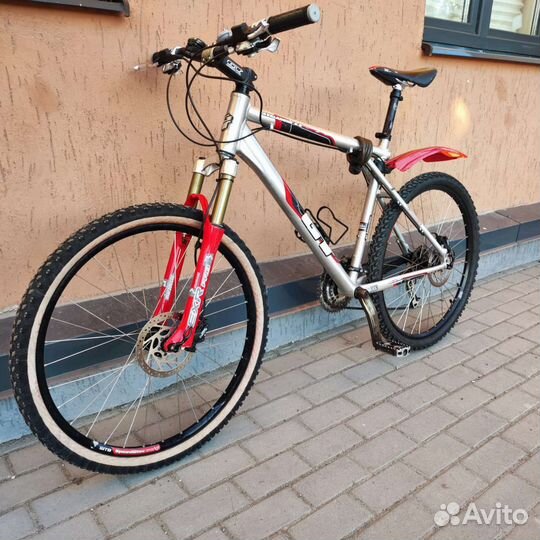 Горный велосипед GT Avalanche 0.5