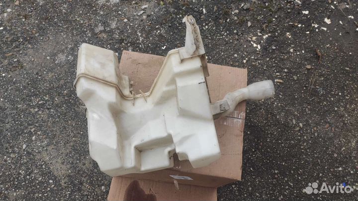 Бачок омывателя Peugeot 407