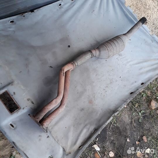 Приемная труба глушителя Ауди А4Б5 VW Пассат Б5