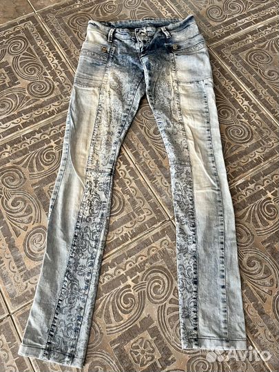 Джинсы