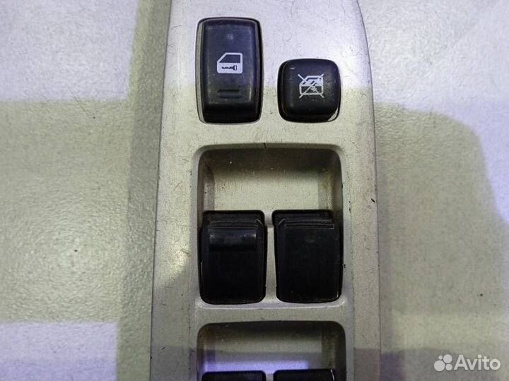 Блок управления стеклоподъемниками 8404048080