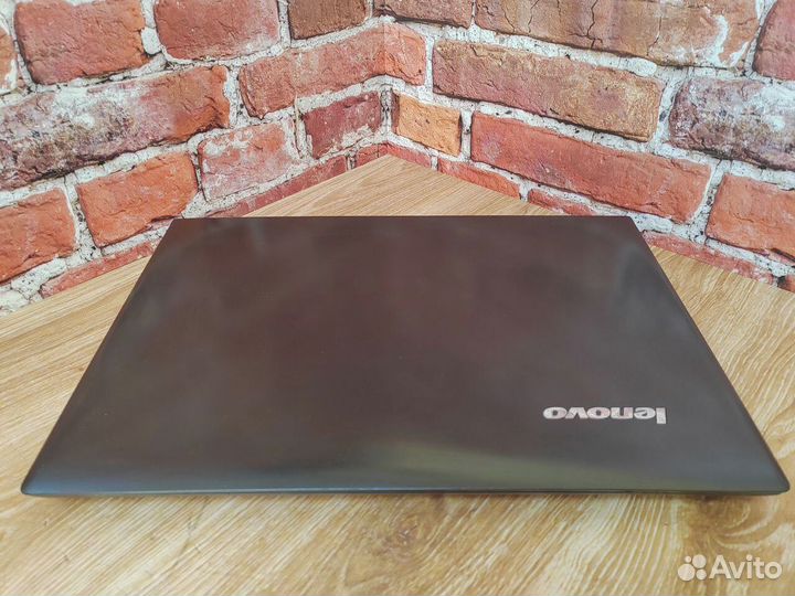 Игровой ноутбук Lenovo 13 дюймов с win 10 Обмен