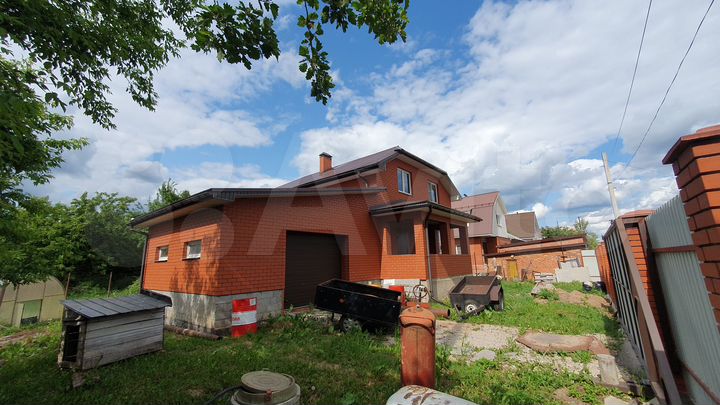 Коттедж 207 м² на участке 8,5 сот.