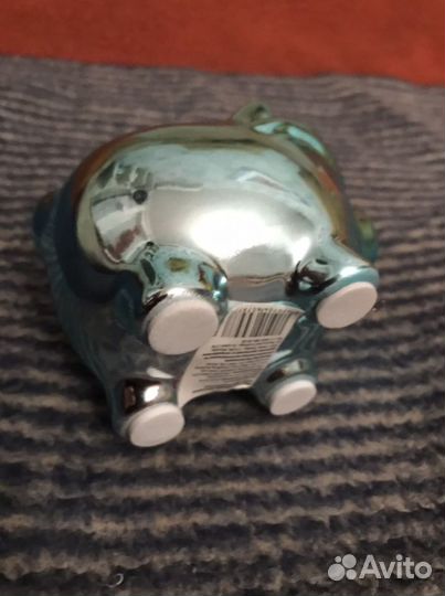 Свинка керамическая голубая блестящая 7 см