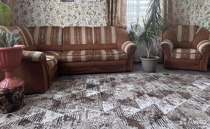 Диван и кресло