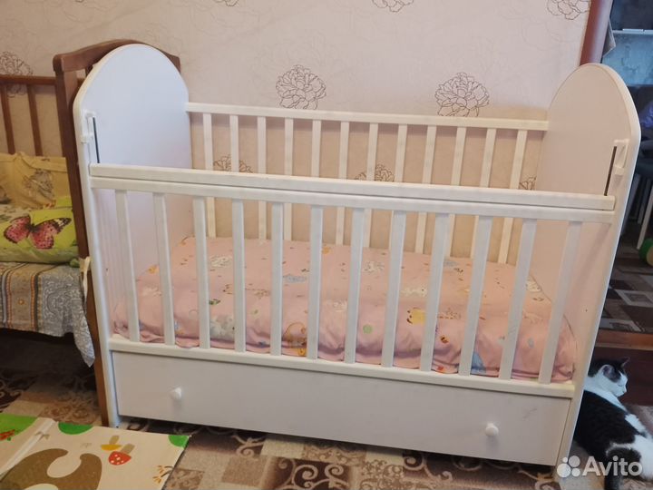 Детская кроватка