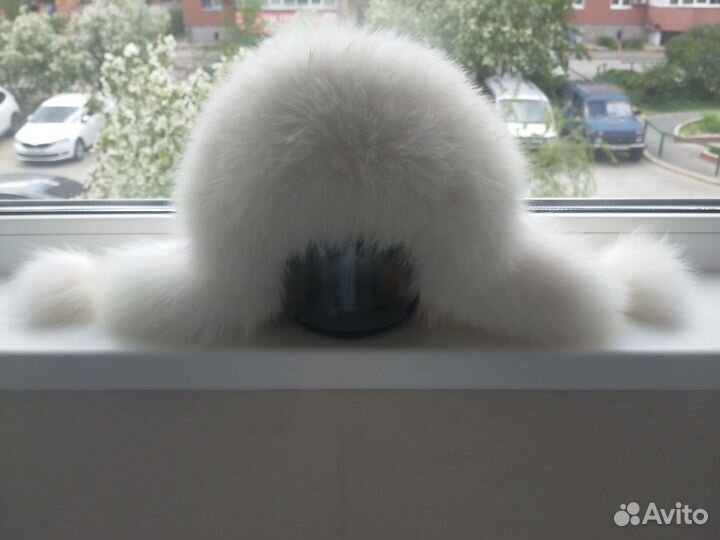 Зимняя женская шапка