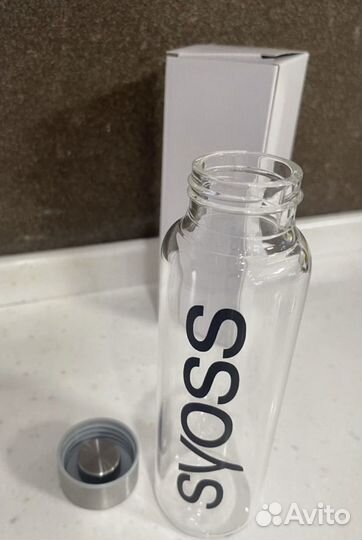 Стеклянная бутылка для воды