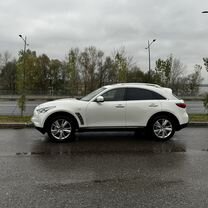 Infiniti FX37 3.7 AT, 2013, 241 427 км, с пробегом, цена 2 150 000 руб.