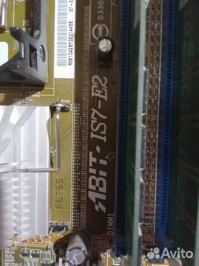 Материнская плата с процессором