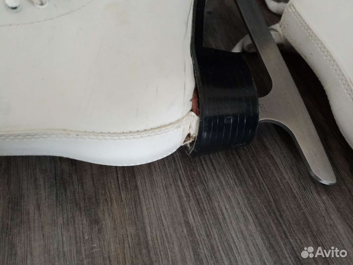 Коньки фигурные женские 36 размер