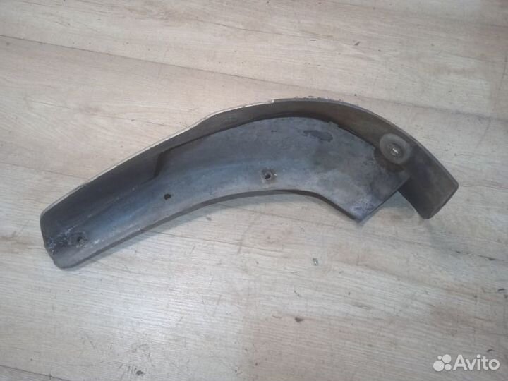 Брызговик задний правый Lexus Rx300 1 поколение