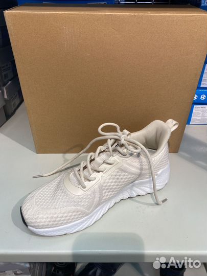 Кроссовки женские спортивные 37 размер