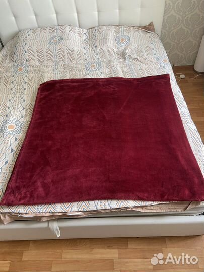 Покрывало на кровать 220 на 240 и 140 на 170