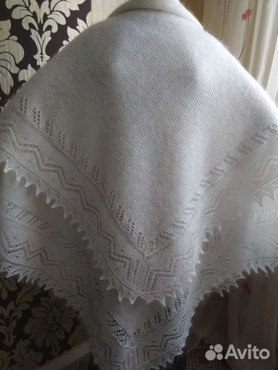 Белый пуховый платок. Шаль из Оренбурга