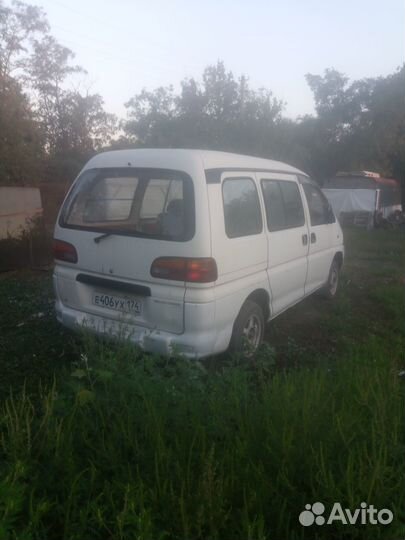 Кузов на Мицубиси Делика