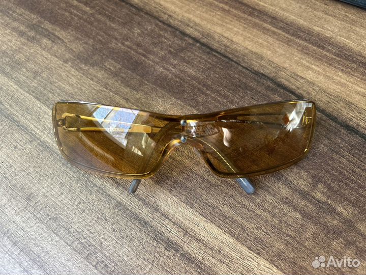 Солнцезщитные очки спортивные