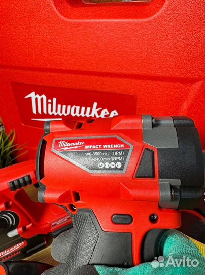 Аккумуляторный набор Milwaukee 4в1 безщеточный