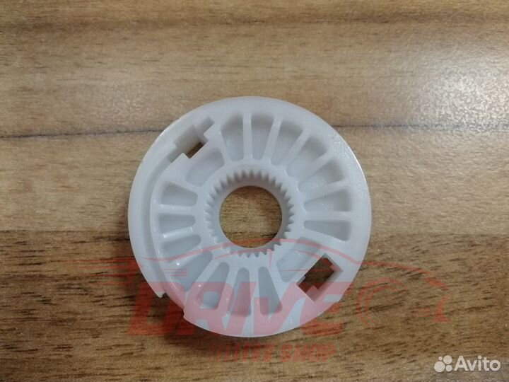 Ролик стеклоподъёмника VW Touareg 02-10