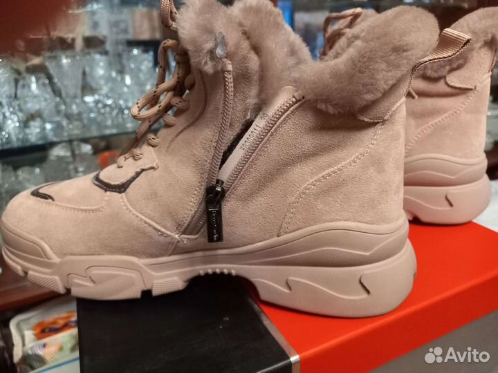 Ботинки женские 39 размер новые
