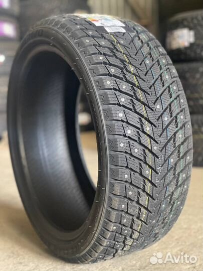 Arivo Ice Claw ARW7 245/45 R18 100T
