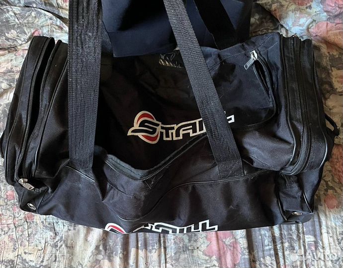 Хоккейный баул на колесах