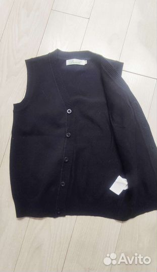 Жилетка для мальчика школьная 7-8 лет