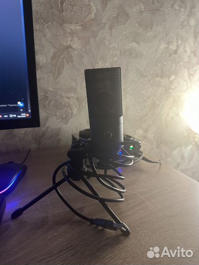 Кондесаторный микрофон fifine K669B