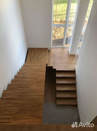 Лестница Тpеxмаpшeвaя