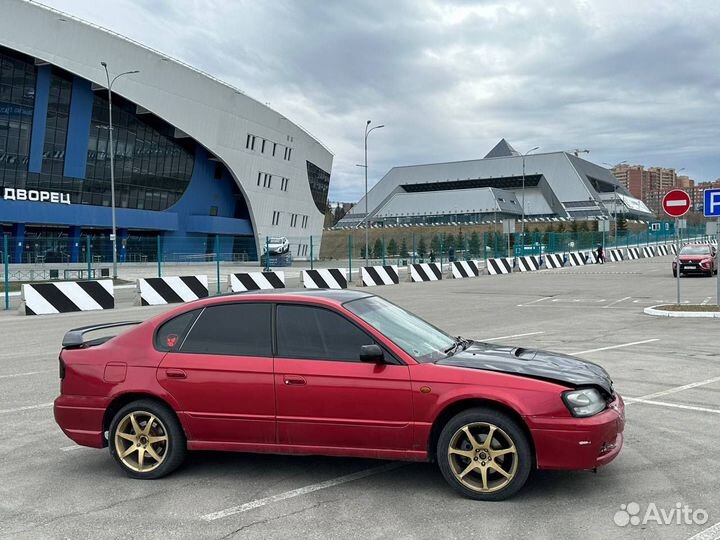 Subaru Legacy 2.0 AT, 1999, битый, 400 000 км