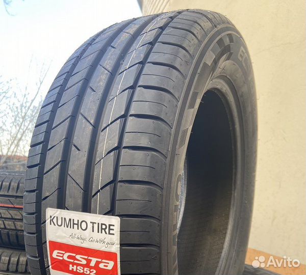 Kumho Ecsta HS52 215/60 R17