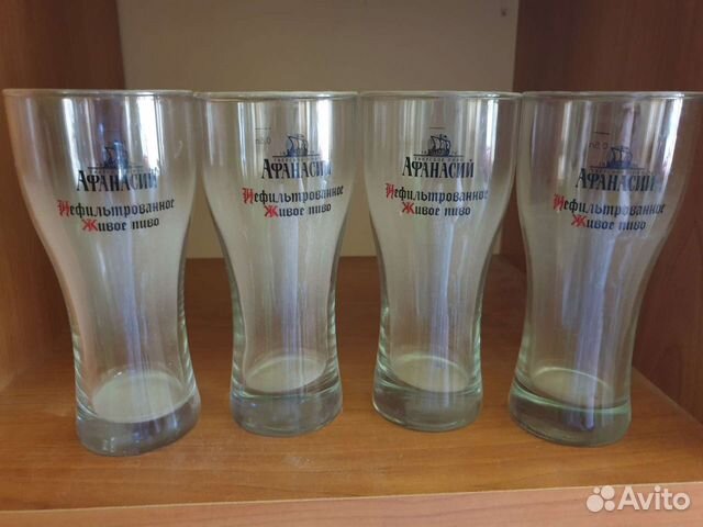 Пивные кружки и бокалы