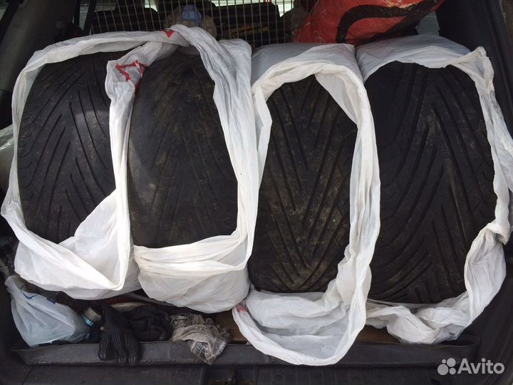 Yokohama AVS Sport V102 255/45 R18 99Y