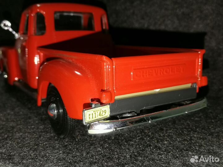 Модель 1:25 Maisto Chevrolet 3100 Pickup