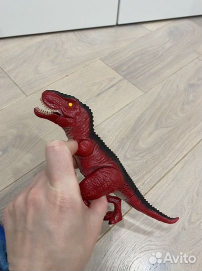 Динозавр тираннозавр раптор