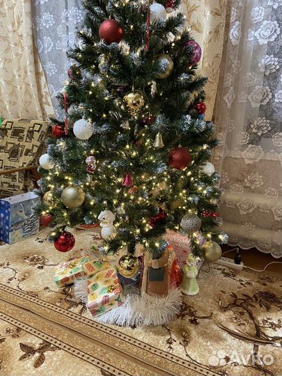 Ель искусственная 210см