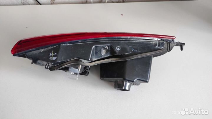 Внутренний задний фонарь Ниссан j11