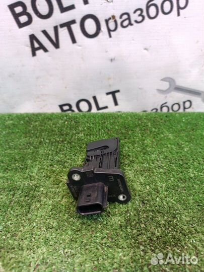 Датчик расхода воздуха Nissan Note E12 HR12DDR