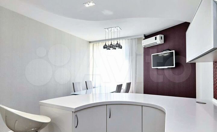 3-к. квартира, 120 м², 8/24 эт.