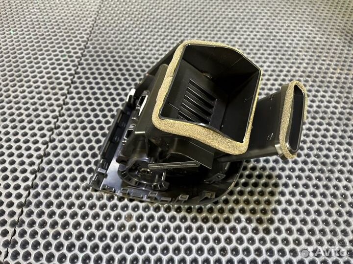 Дефлектор воздушный Toyota Venza