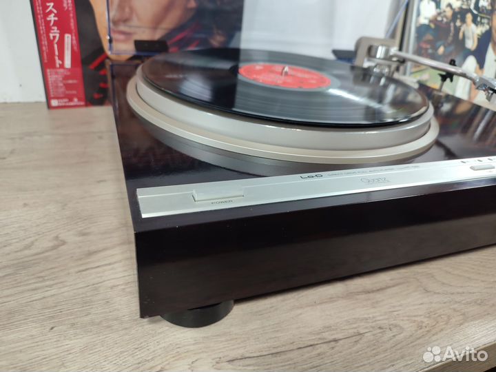 Проигрыватель винила Lo-D HT-561. Made in Japan