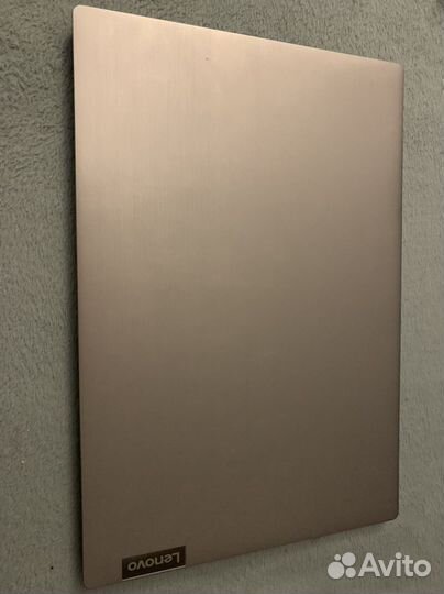 Ноутбук Lenovo